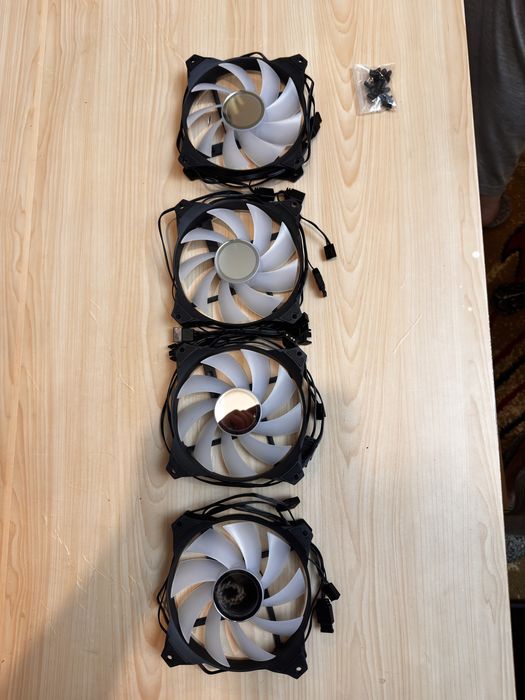 Продаются вентиляторы Zalman ZM-IF120 120mm RGB (4 штуки, комплект)
