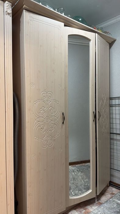 Шкаф для прихожей