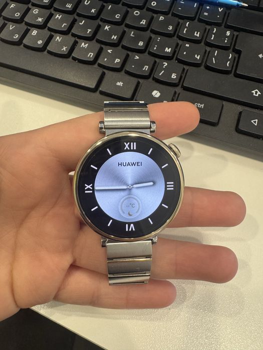 Смарт часовник GT4