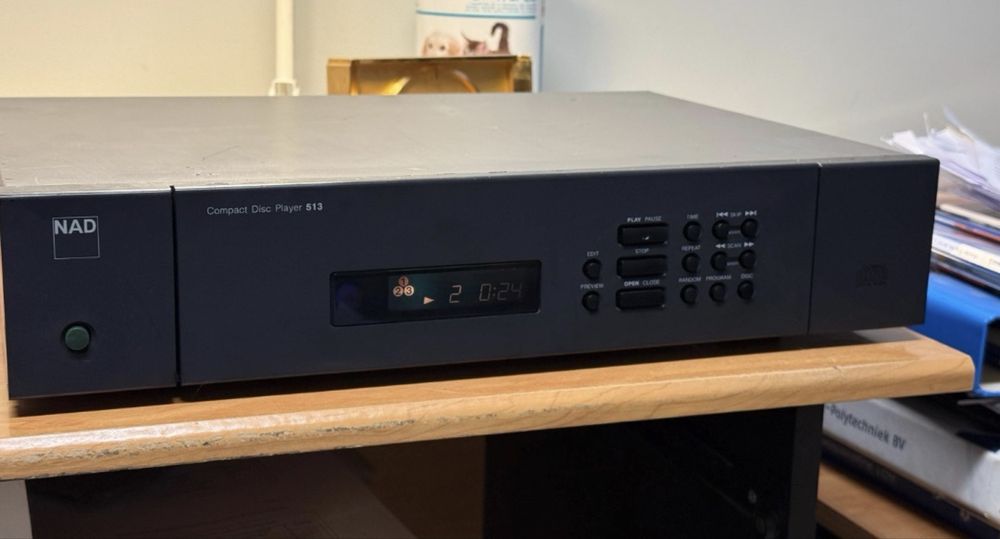 NAD 513  Compact Disc CD changer Player