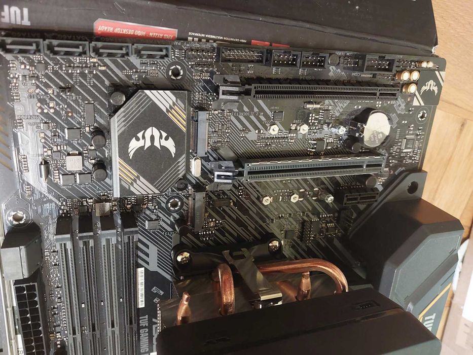 AMD Ryzen 7 3800X + Asus TUF B450M Pro II + Prism RGB cooler гр