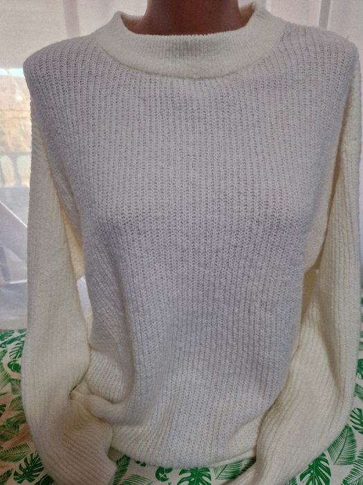Pulover dama alb