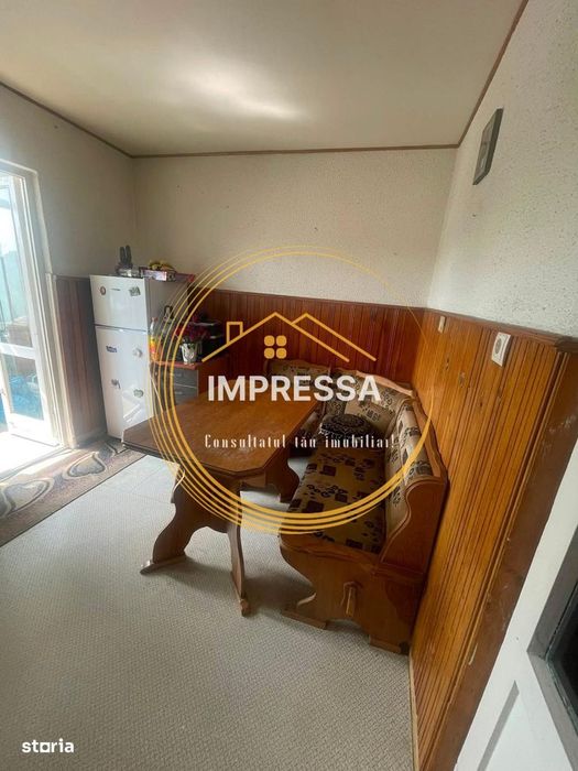 Se vinde apartament 2 camere decomandat etaj 3 str Iacob zadik 54.900e
