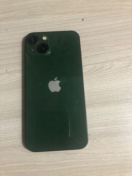 iPhone 13 80% акб