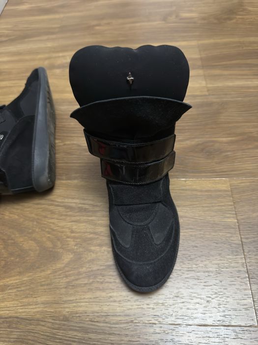 Cesare paciotti пачоти