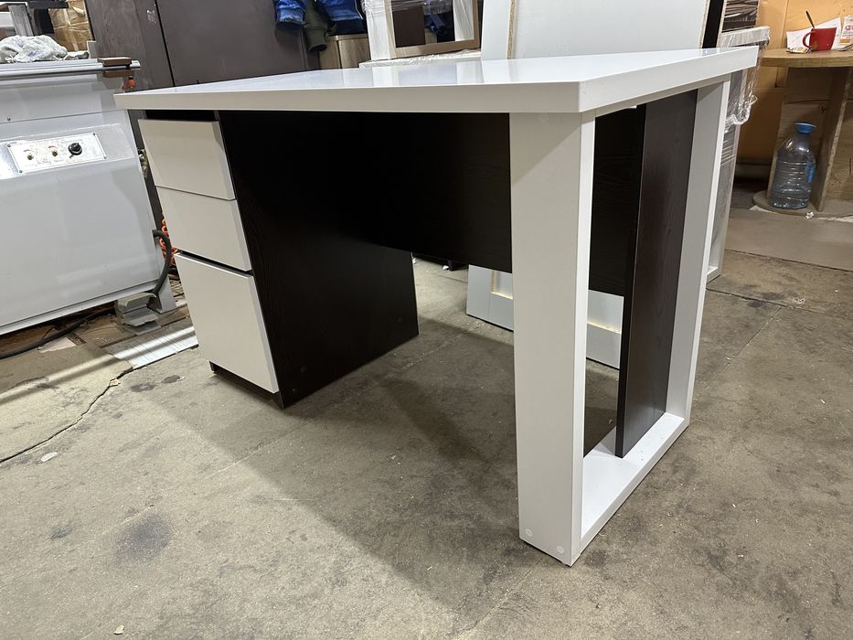 Продам стол рабочий