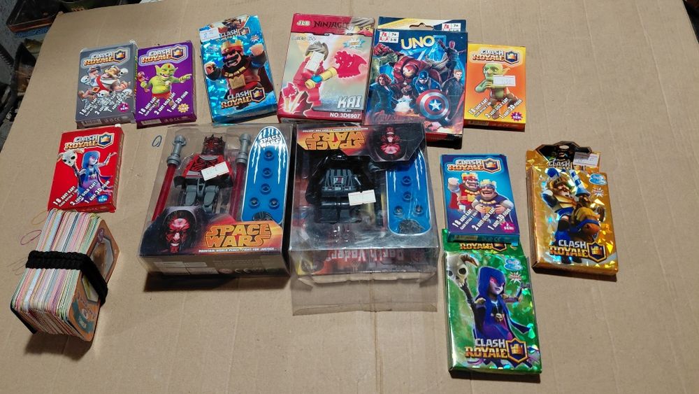 Карти за игра клаш роял.