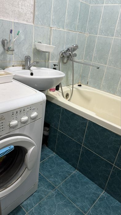 Срочно продается 1в2/4/4 комнатная! Чиланзар 14!