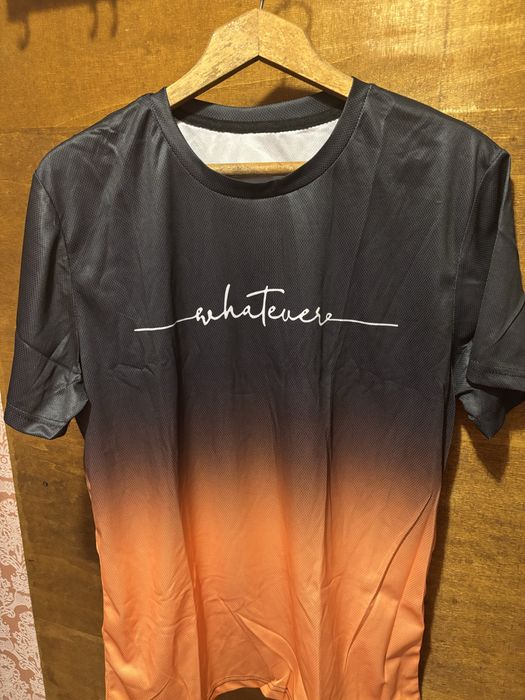 Мъжки комплект - тениска и къси панталони, пет различни модела