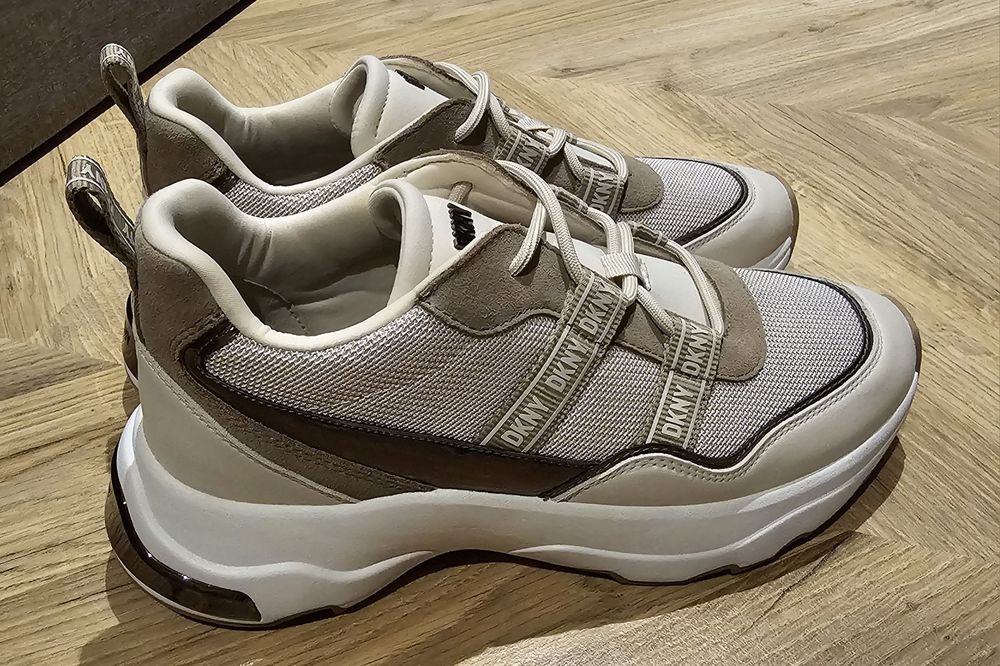 Маратонки *DKNY*