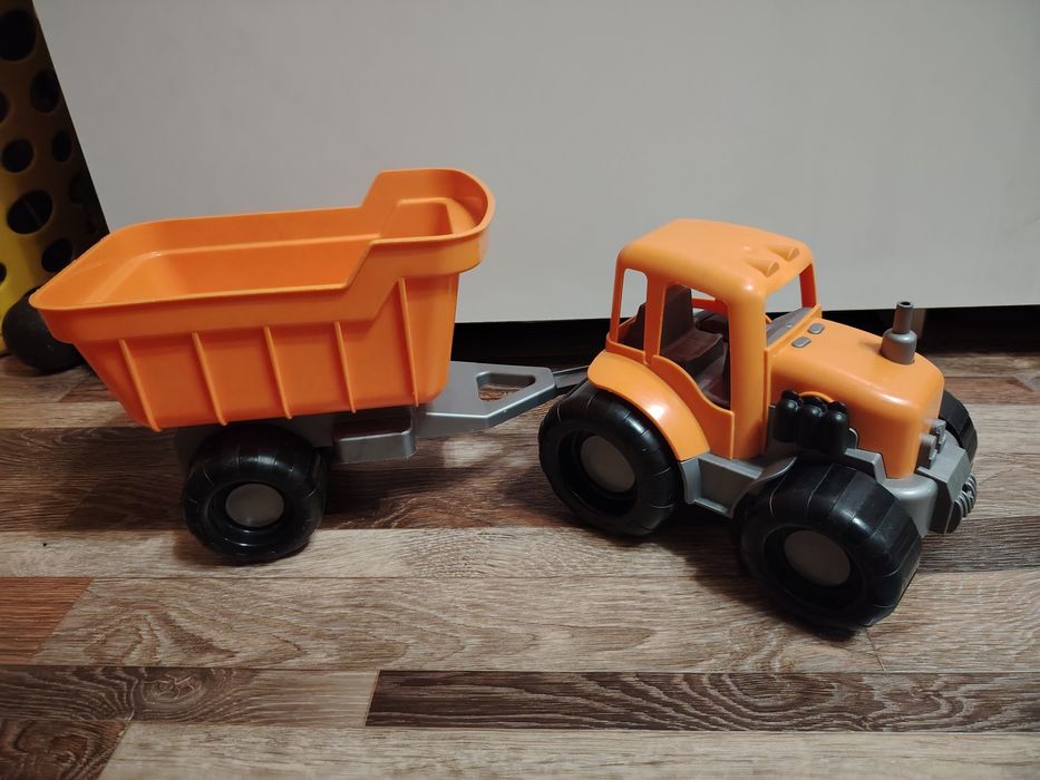 Игрушки машинки куклы посудка