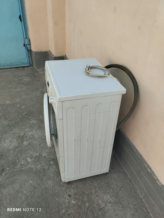 Стиральная машина LGʻ