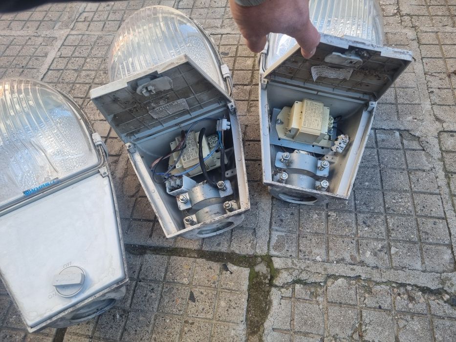 ПРОМО Улични лампи в добро състояние цена за двата броя плюс една круш