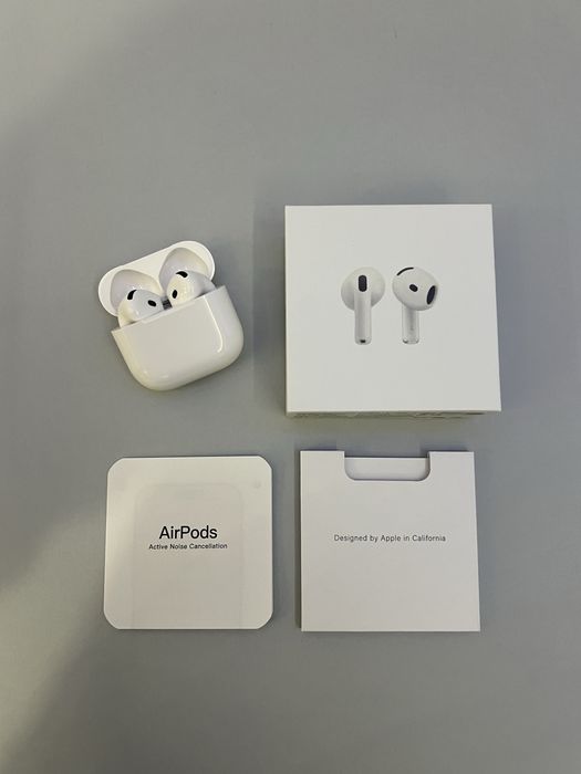 Apple AirPods 4 (ANC) / Нови Безжични слушалки