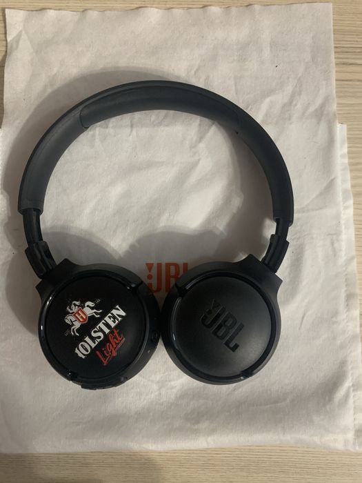 Продам наушники JBL *Holsten*