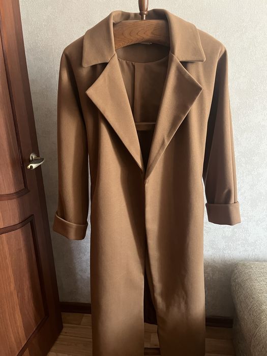 Продам пальто новое