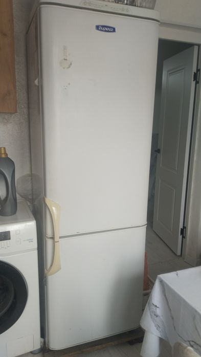 Холодильник Бирюса