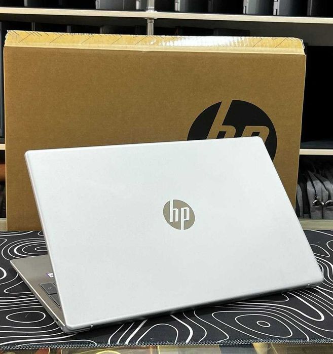 HP Laptop 15-fd1024nq core 5 120U 8/256/Display 15'6 FHD IPS