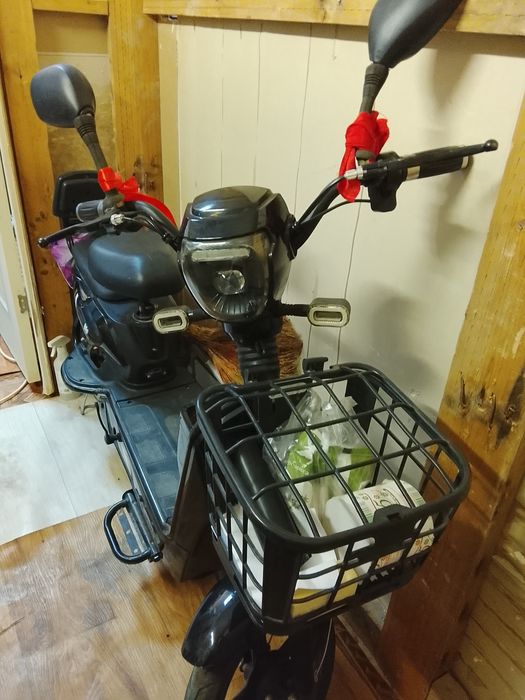 Скутер электронный