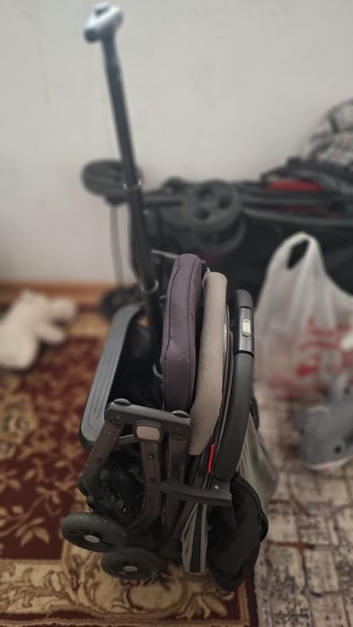 Коляска прогулочная