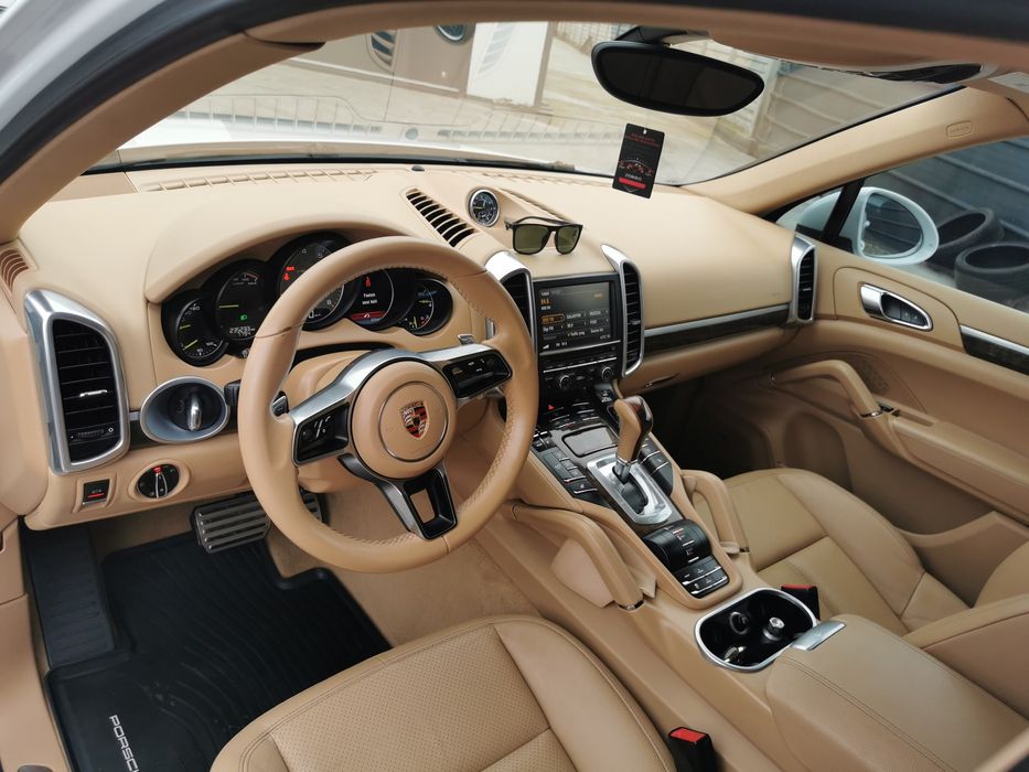 Porsche Cayenne * Hybrid * 416 cai