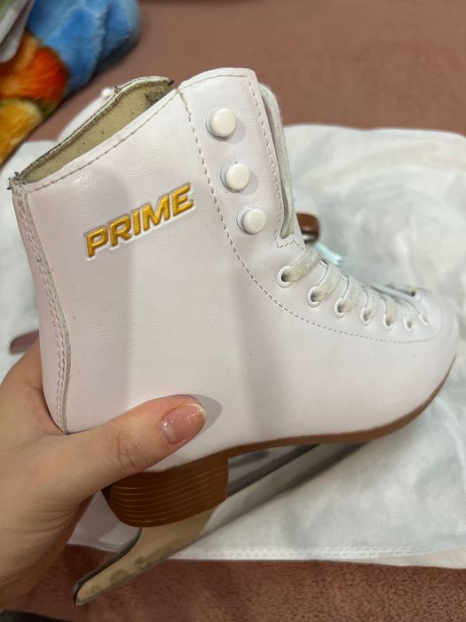 Коньки для фигурного катания