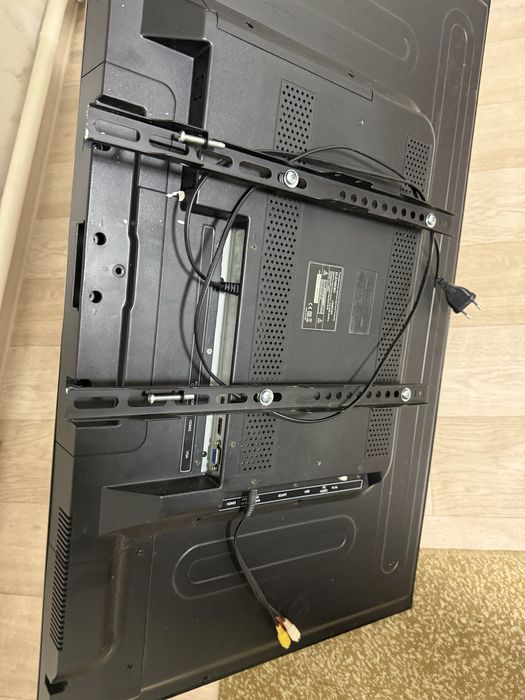 Продам телевизор срочно диоганаль 102