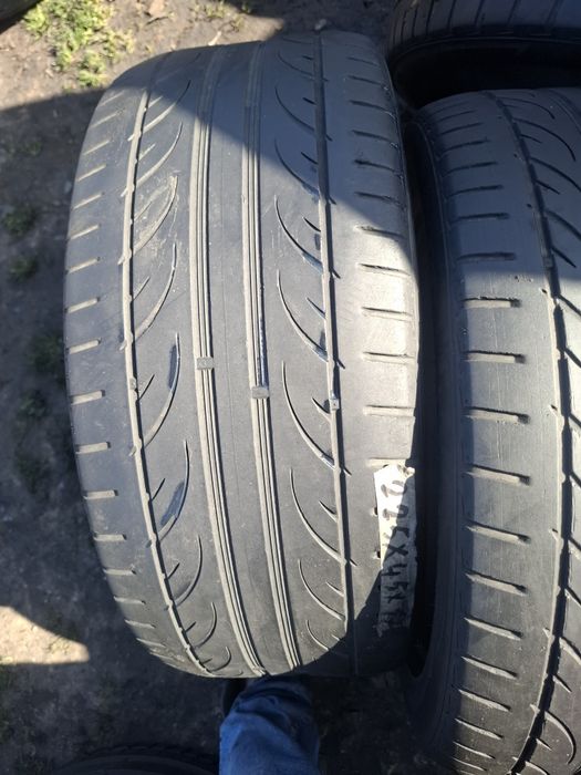 Vand 2 anvelope 225 45 17 hankook de vara