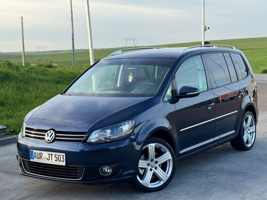 Volkswagen Touran/2.0 TDI/2011 luna a3a/DSG(Cutie automata)Euro 5/Navi/Led/7650€