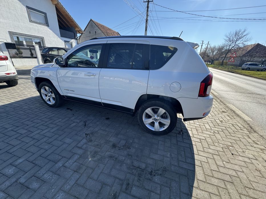 Jeep Compass Limited 2.4  42000km