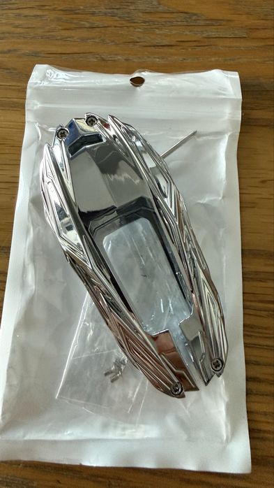 Huse cheie Audi cromate sau piele