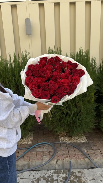 Цветы свежие прдаются