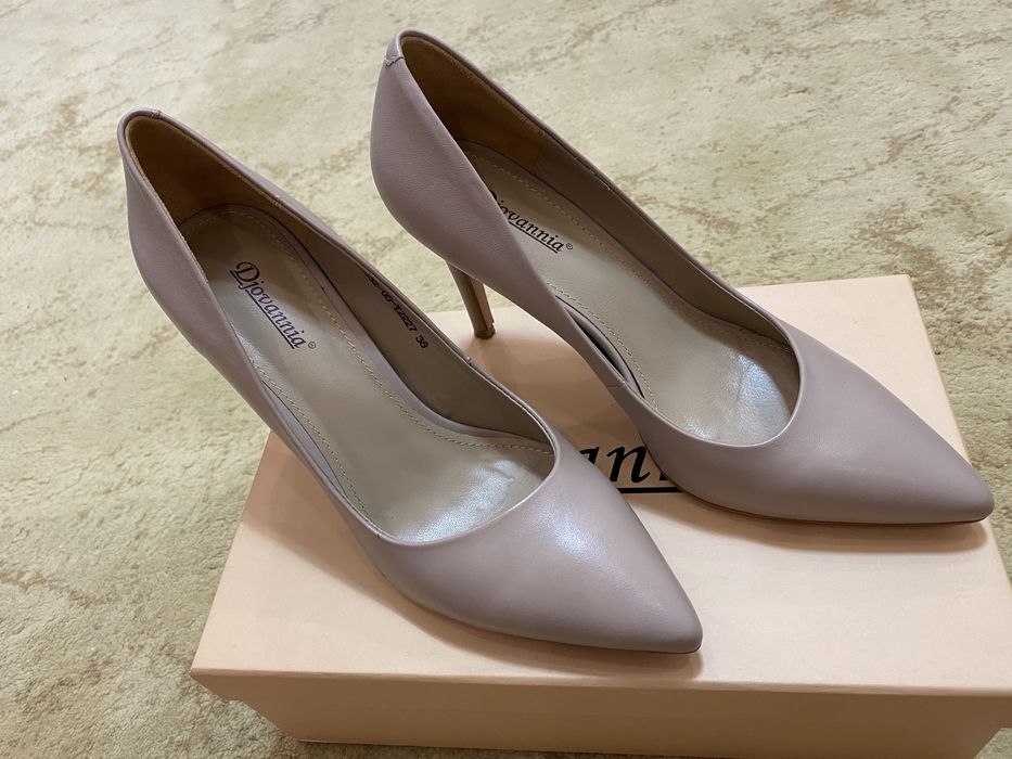 Продаются туфли-лодочки