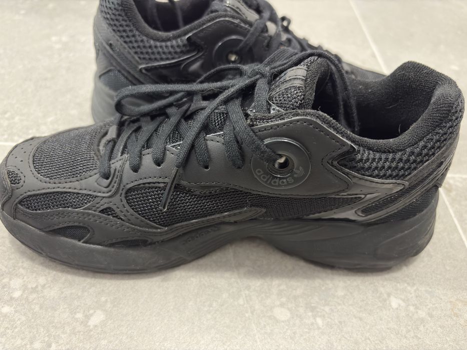 Adidas Astir marimea 37 1/3