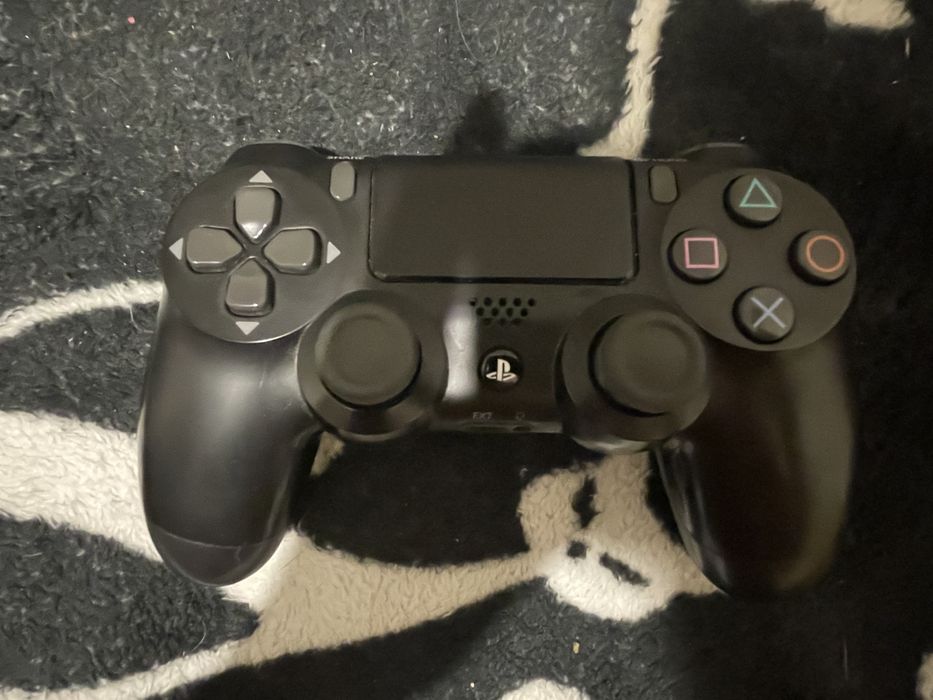 СРОЧНО PlayStation 4 slim ОПИСАНИЕ !