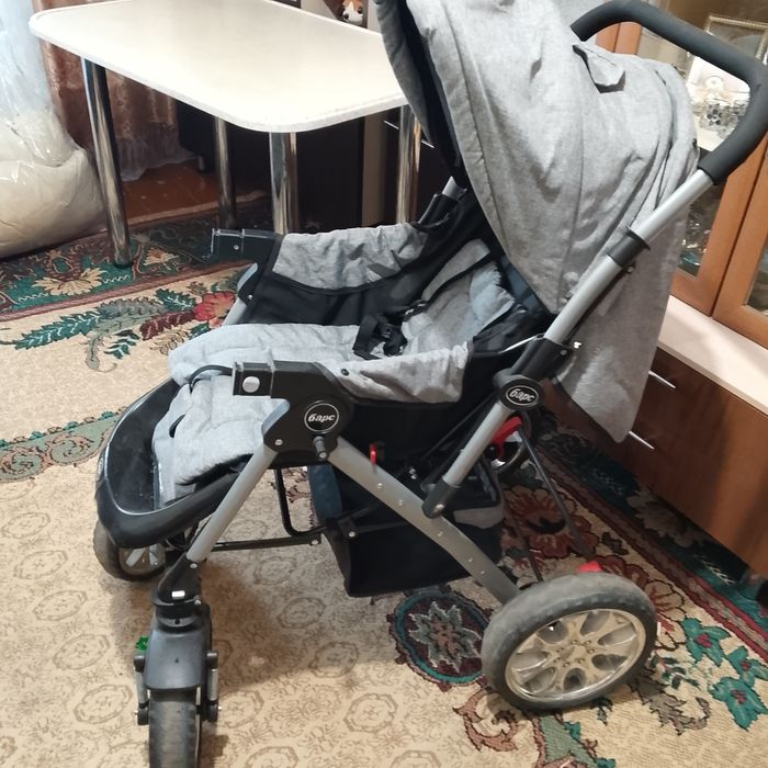 Детская коляска .