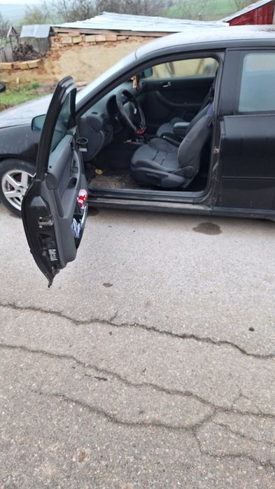 Продавам ауди а3 на части