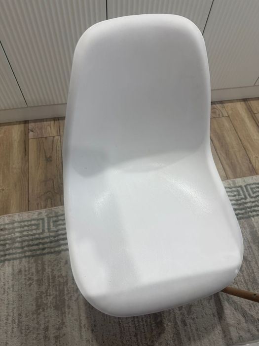 Продам шкаф стулья