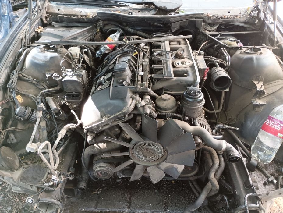 Двигател от бмв е39 m52b20