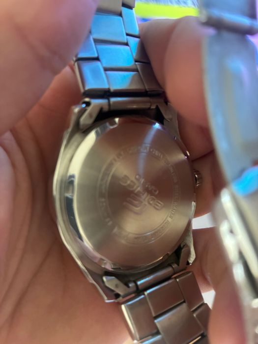 Часовник Casio edifice