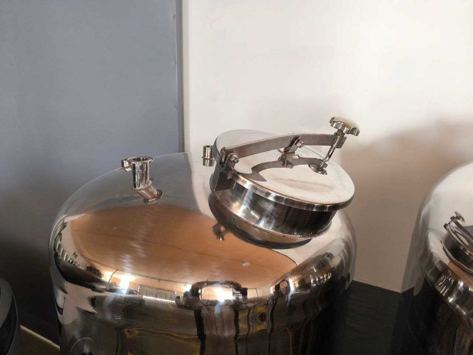 Ёмкость из нержавейки 0,5 м³-500 л Зангламас металдан ясалган  ёмкость