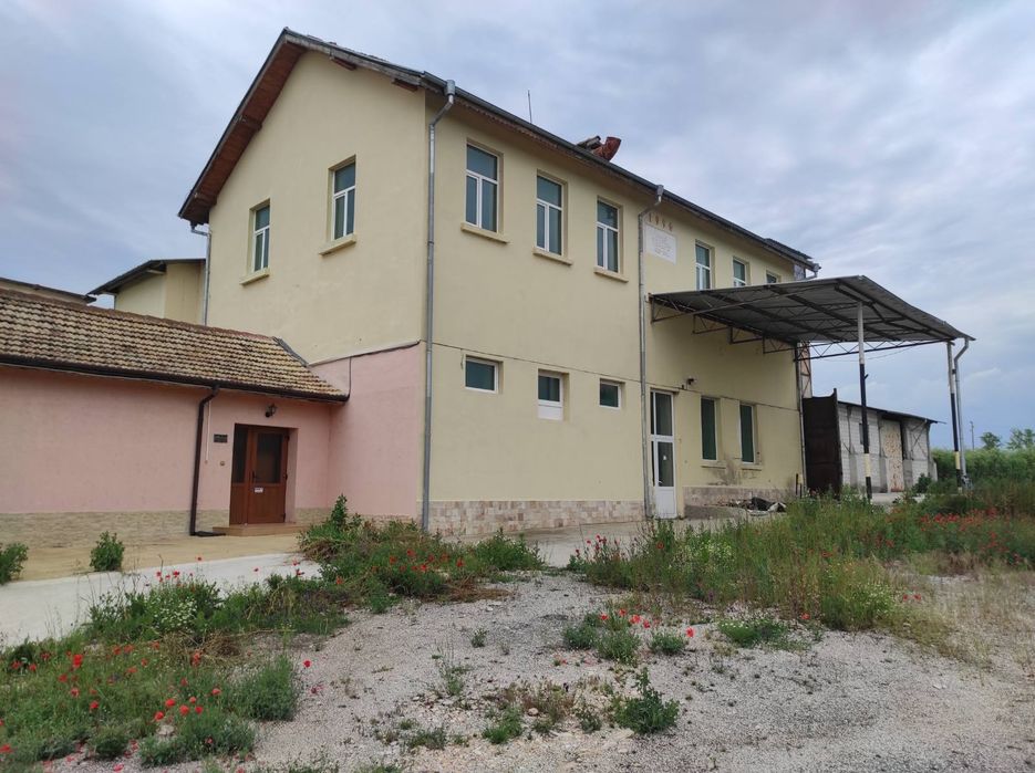 Бизнес имот,фабрика,склад,офис,земеделска земя