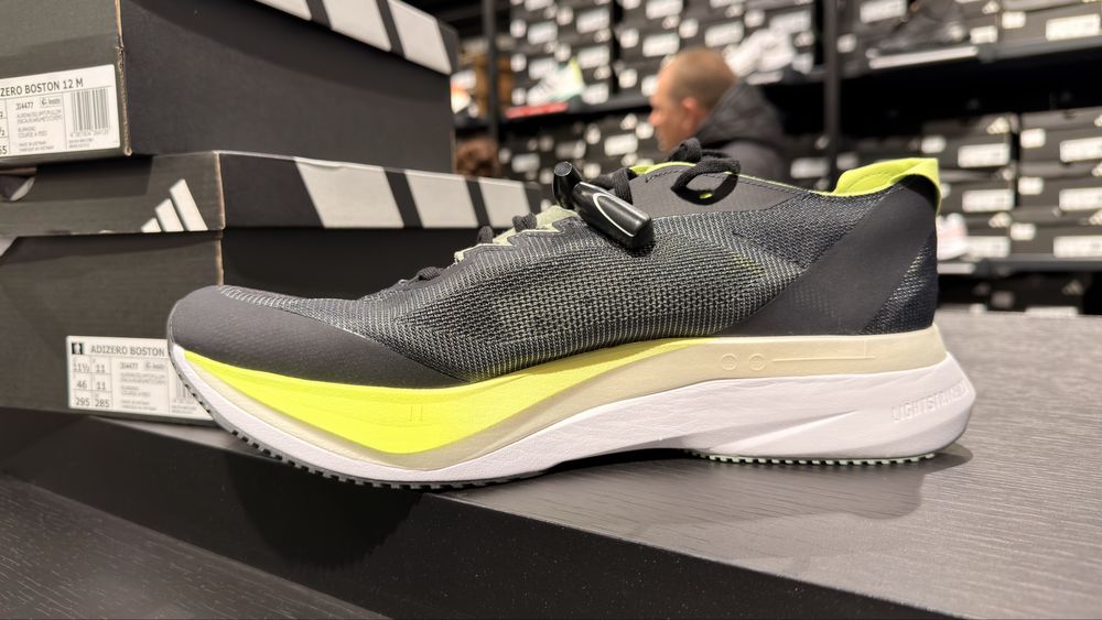 Adidas Adizero Boston 12 originali la cutie ( 42.2/3 , 43.1/3 , 44.2/3