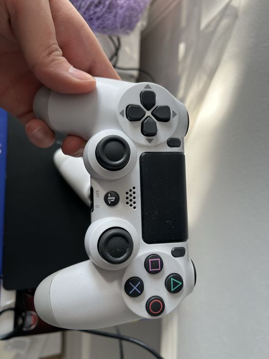 Продается ps4 slim 1tb