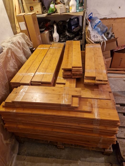 Масивен бамбуков паркет 52кв.м.,120 × 10 ×1.7 см.-40лв/кв.м.