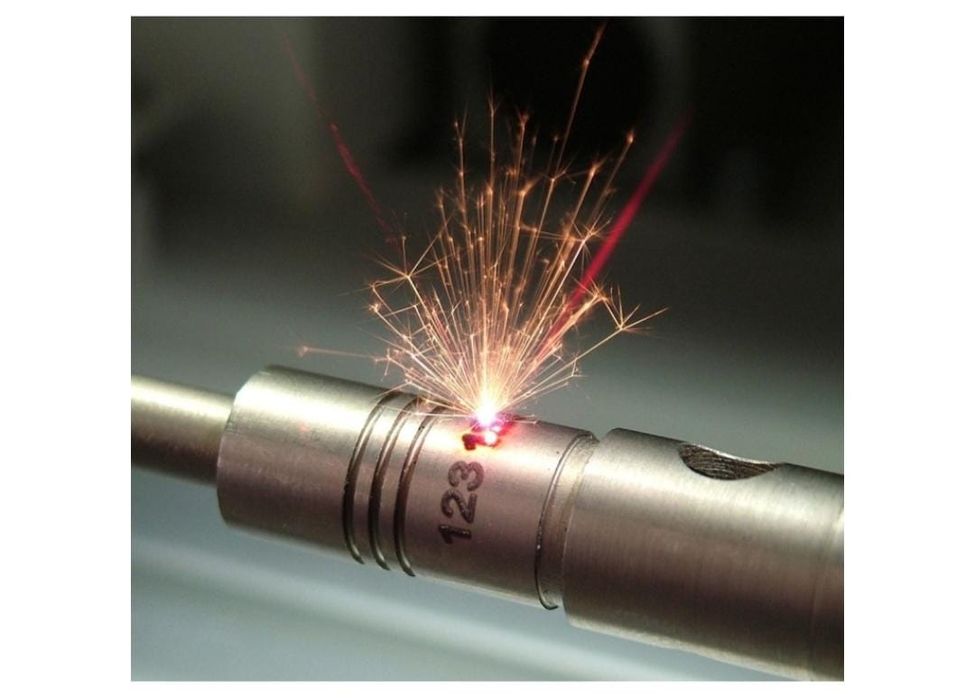 Лазерный маркиратор оптоволоконный станок маркер гравировщик Ry-30