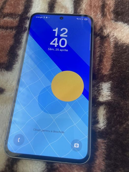 Vând Samsung Galaxy A56 5G 256gb  6gb ram