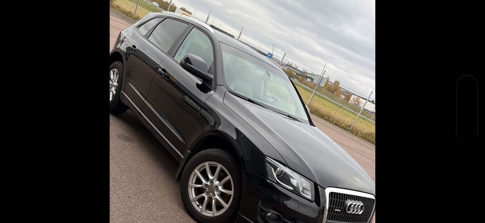 Audi Q5 S- tronic 2.0 tdi