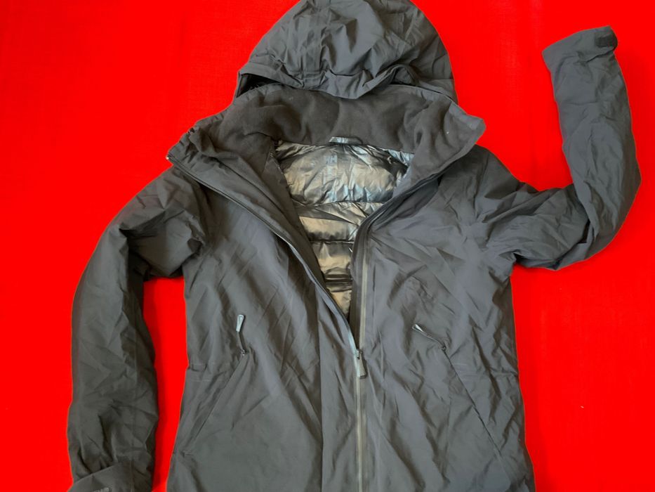 Helly Hansen-оригинално яке размер м