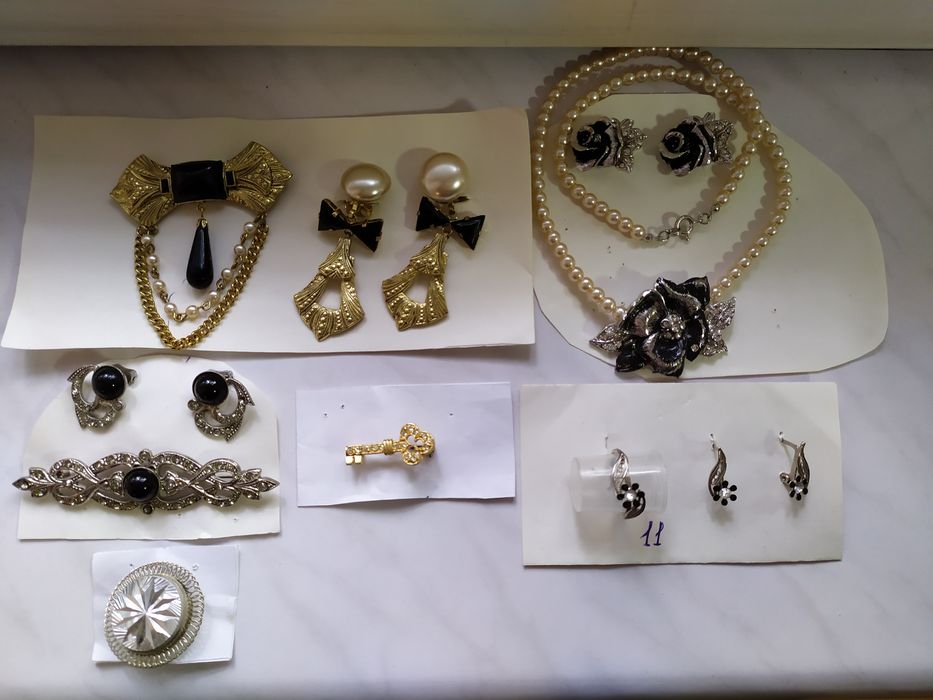 Продаю бижутерию